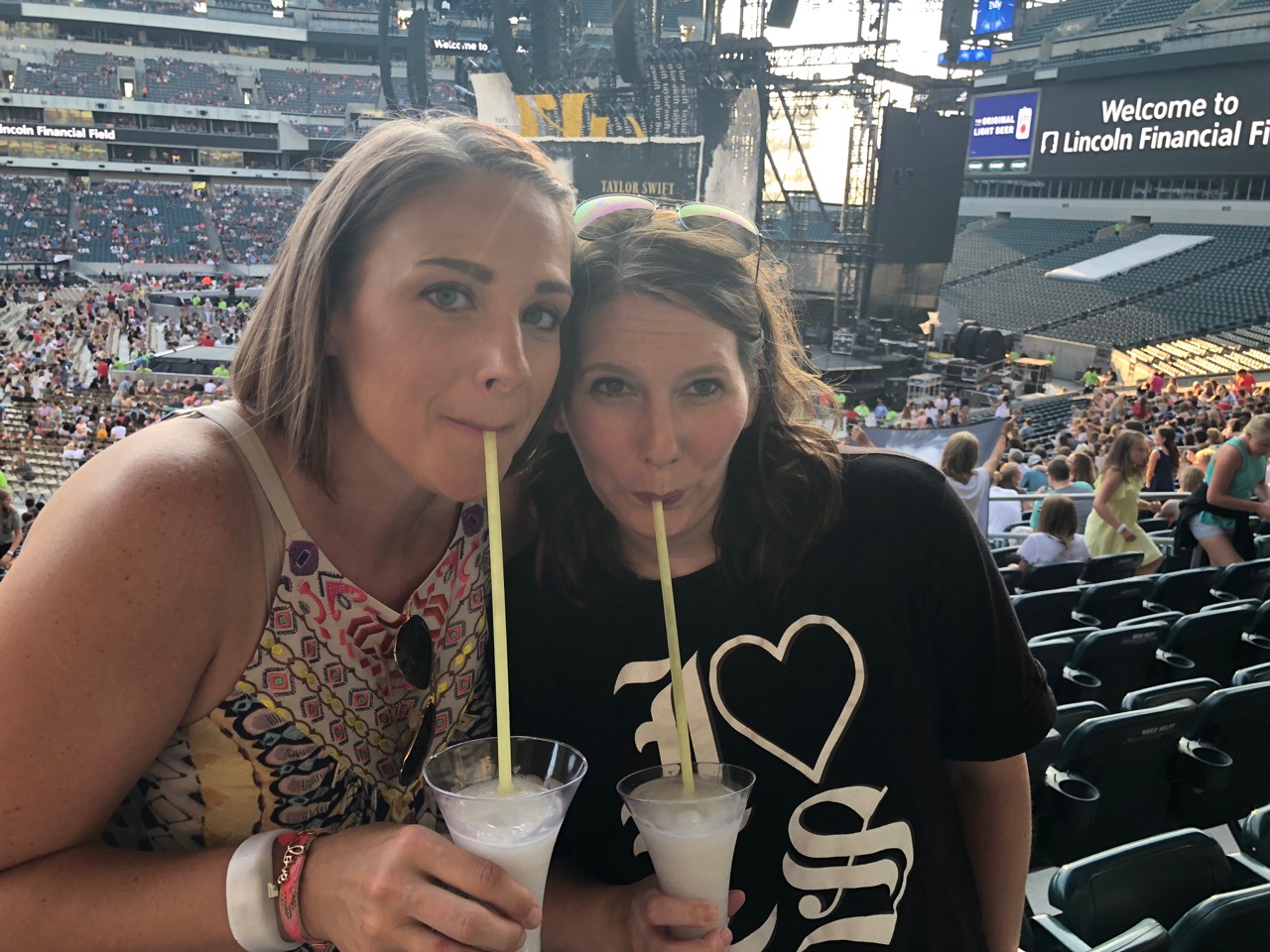 taylor-swift-concert-2018-004 photo